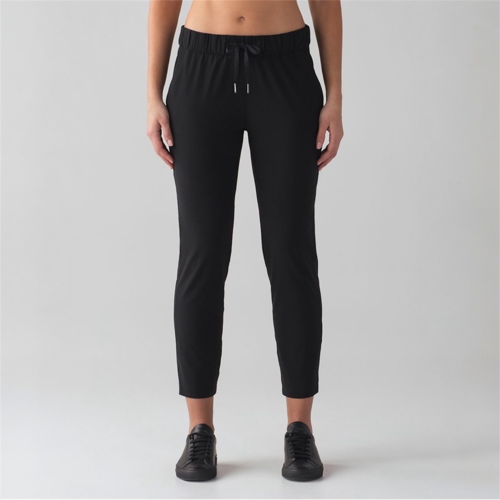 Lululemon On The Fly Pant *Woven 28"•Black